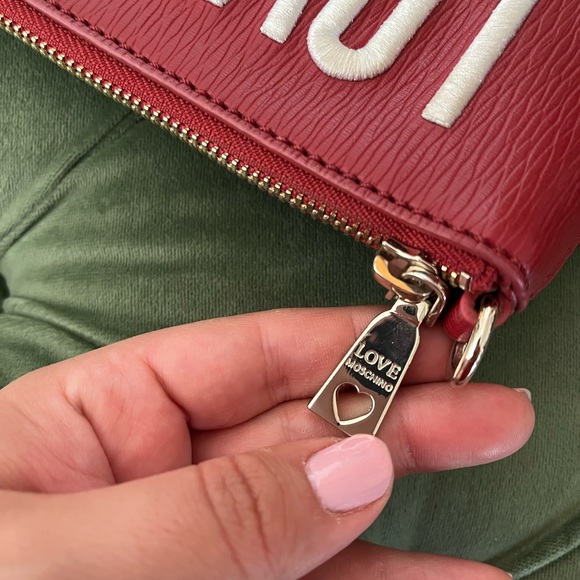 Moschino red clutch. Authentic. - Picture 4 of 5